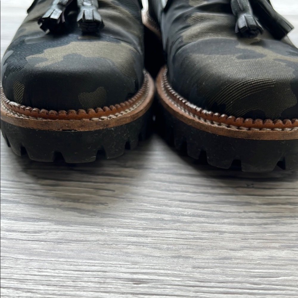 Jon Josef GoGoCamo Lug Loafer with Tassel Sizes 37.5 - Picture 4 of 7